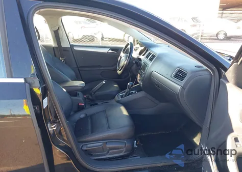 2015 Volkswagen Jetta 1.8T Se из США, поврежденный, VIN 3VWD17AJ3FM296939